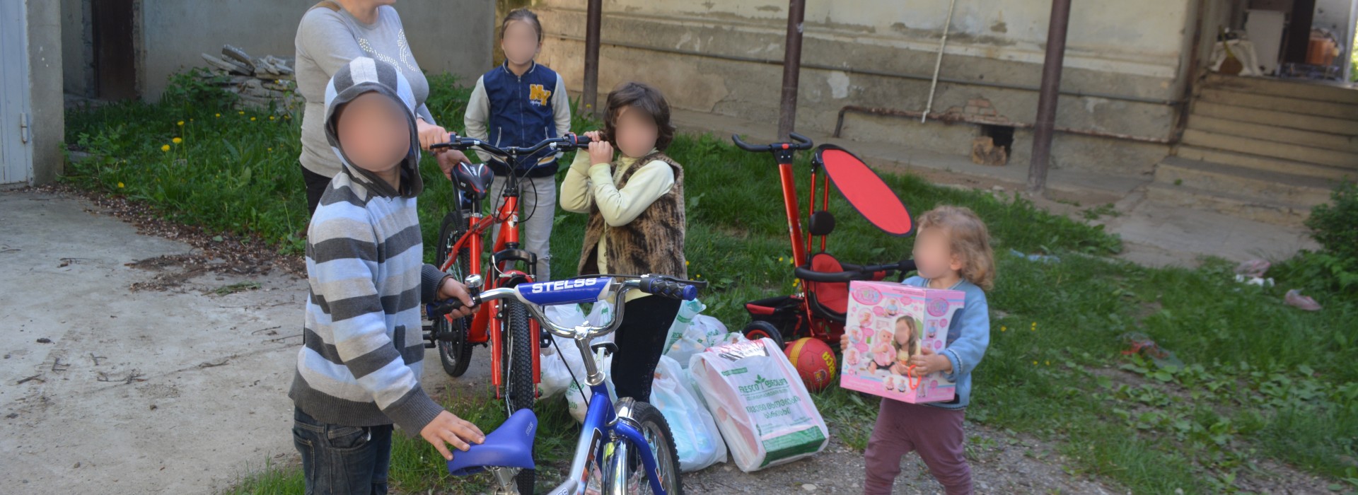 Charity Fund visited  Family with 6 child in May