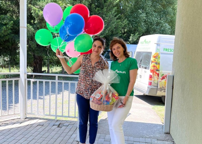 representatives of the fresco charity fund visited the first step georgia day care center